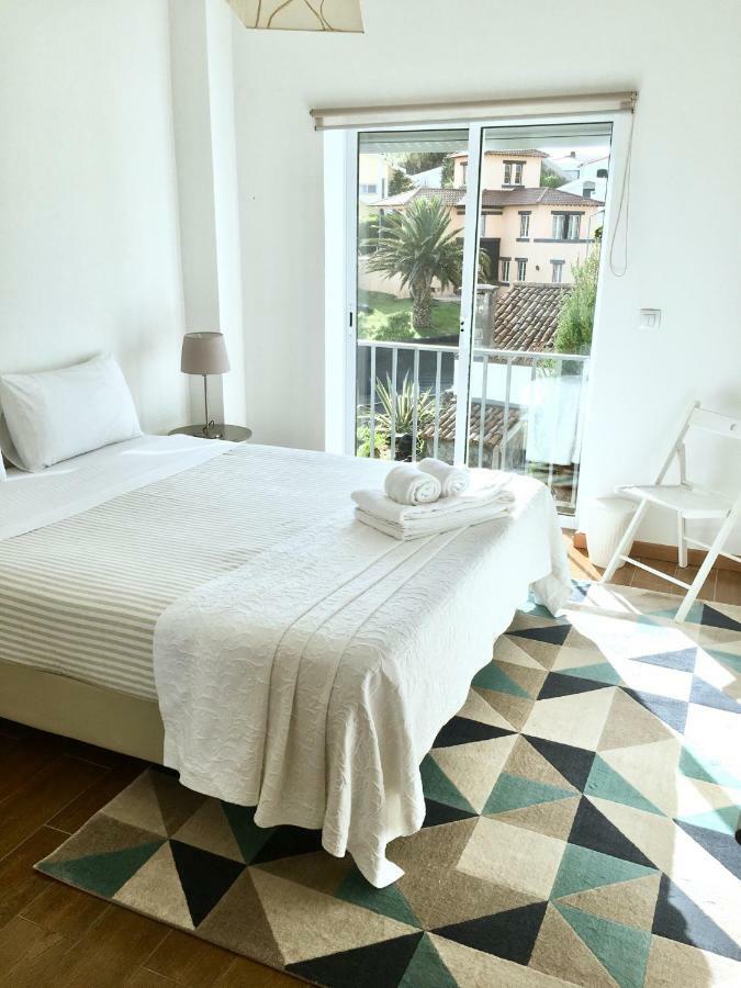 Casa Do O Apartment ปอนตาเดลกาดา ภายนอก รูปภาพ